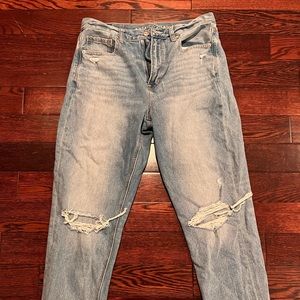 American Eagle Mom Jeans Size 8 Regular